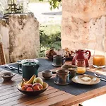Domaine De Pelican Oda ve Kahvaltı Gignac (Herault)