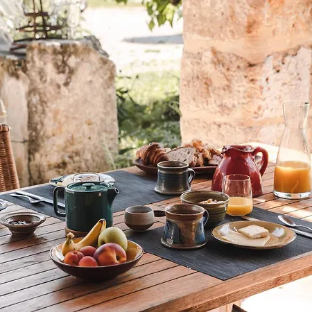 Domaine De Pelican فندق مبيت وإفطار جيغناك