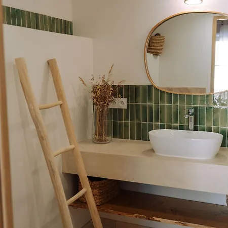 فندق مبيت وإفطار Domaine De Pelican جيغناك