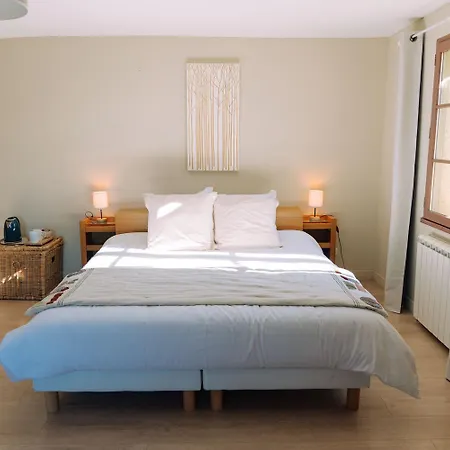 Domaine De Pelican 3*