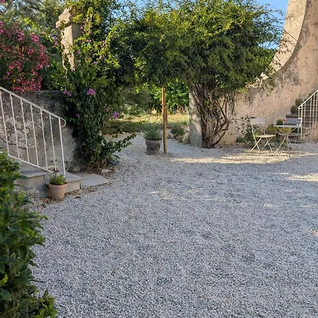 Oda ve Kahvaltı Domaine De Pelican Gignac (Herault)