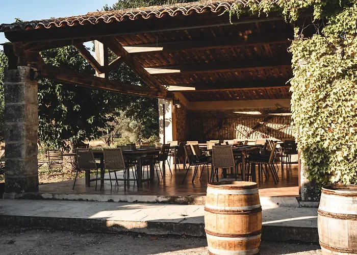 Domaine De Pelican 4*