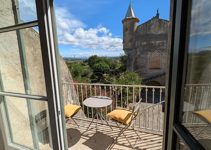 Domaine De Pelican Bed & Breakfast