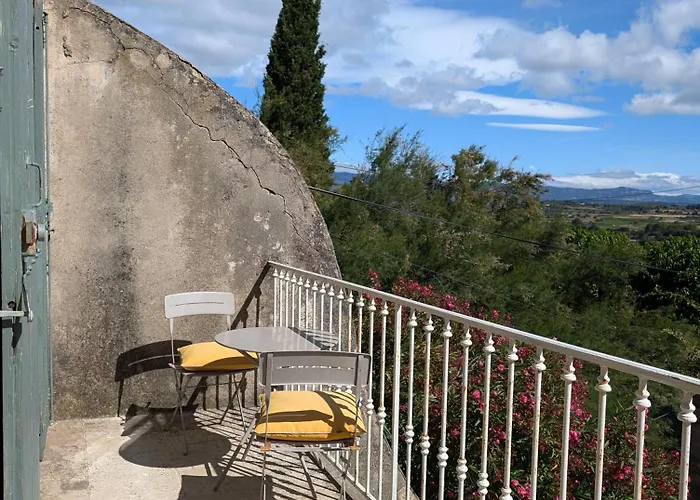 Domaine De Pelican Bed & Breakfast 4*
